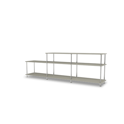 Etagère Free 111220 Montana, tablettes 225 Fennel et structure 44C Chrome, vue de trois quarts sur fond blanc