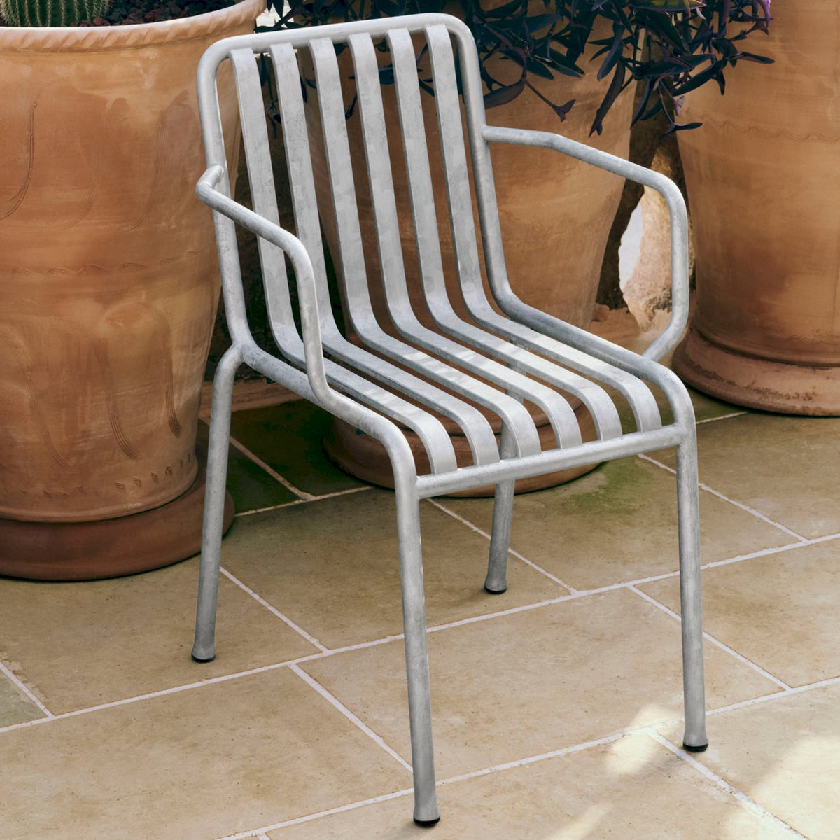 Fauteuil Palissade - Hay-vue d’ambiance 4-The Woods Gallery