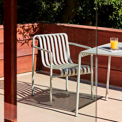 Fauteuil de table Palissade - Hay-vue d’ambiance-The Woods Gallery
