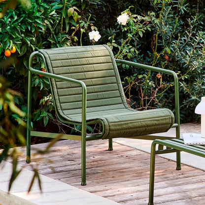 Coussin pour chaise longue Palissade - Hay-vue d’ambiance-The Woods Gallery