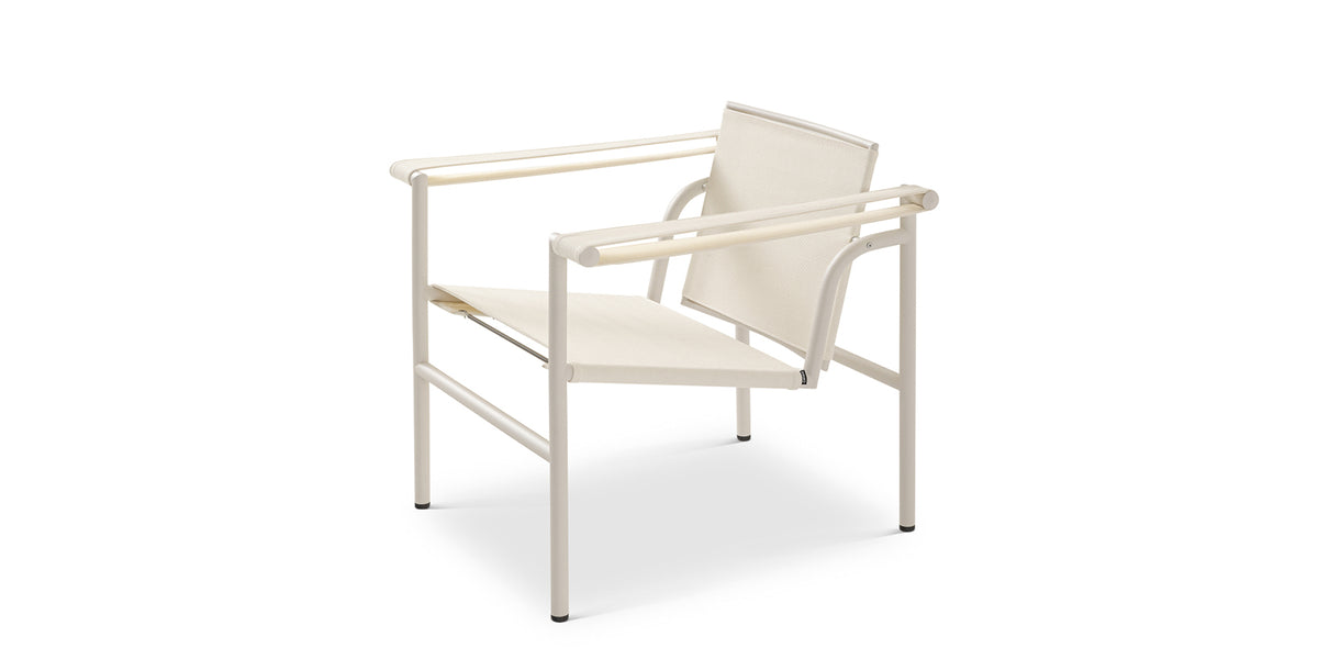 Fauteuil 1 dossier basculant (LC1), Outdoor - Cassina-vue de trois quarts, fauteuil crème à structure tubulaire-Cassina