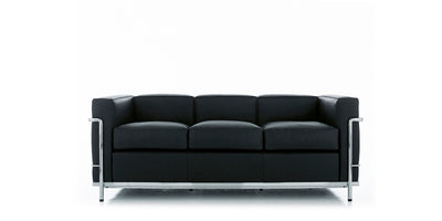 Canapé 2 Grand Confort (LC2) petit modèle, trois places - Cassina-vue de face, canapé en cuir noir-Cassina