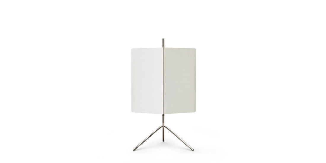 Lampe à poser 3to9 de Neri&amp;Hu - Cassina-vue de face, volumes blancs sur trépied métallique-Cassina