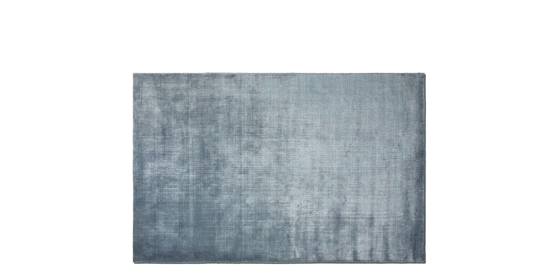Tapis Atacama 3 en soie de bambou - Cassina-vue à plat, tapis bleu gris nuancé-Cassina