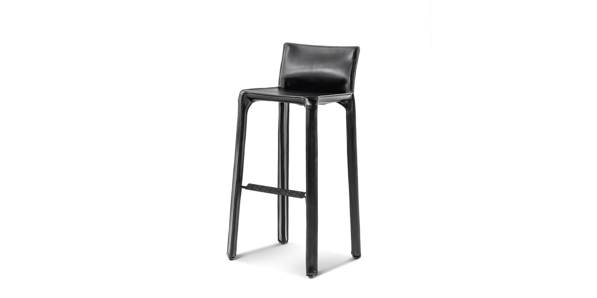 Tabouret de bar Cab 410 de Mario Bellini - Cassina-vue de trois quarts, tabouret en cuir noir-Cassina