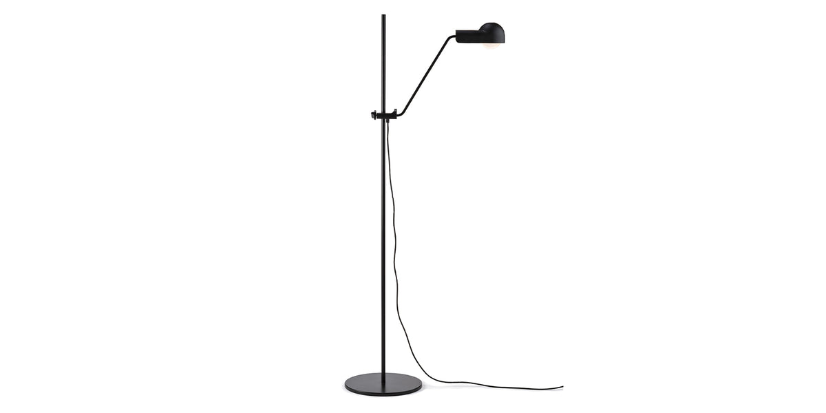 Lampadaire Domo de Joe Colombo - Cassina-vue de face, lampe articulée noire sur pied-Cassina