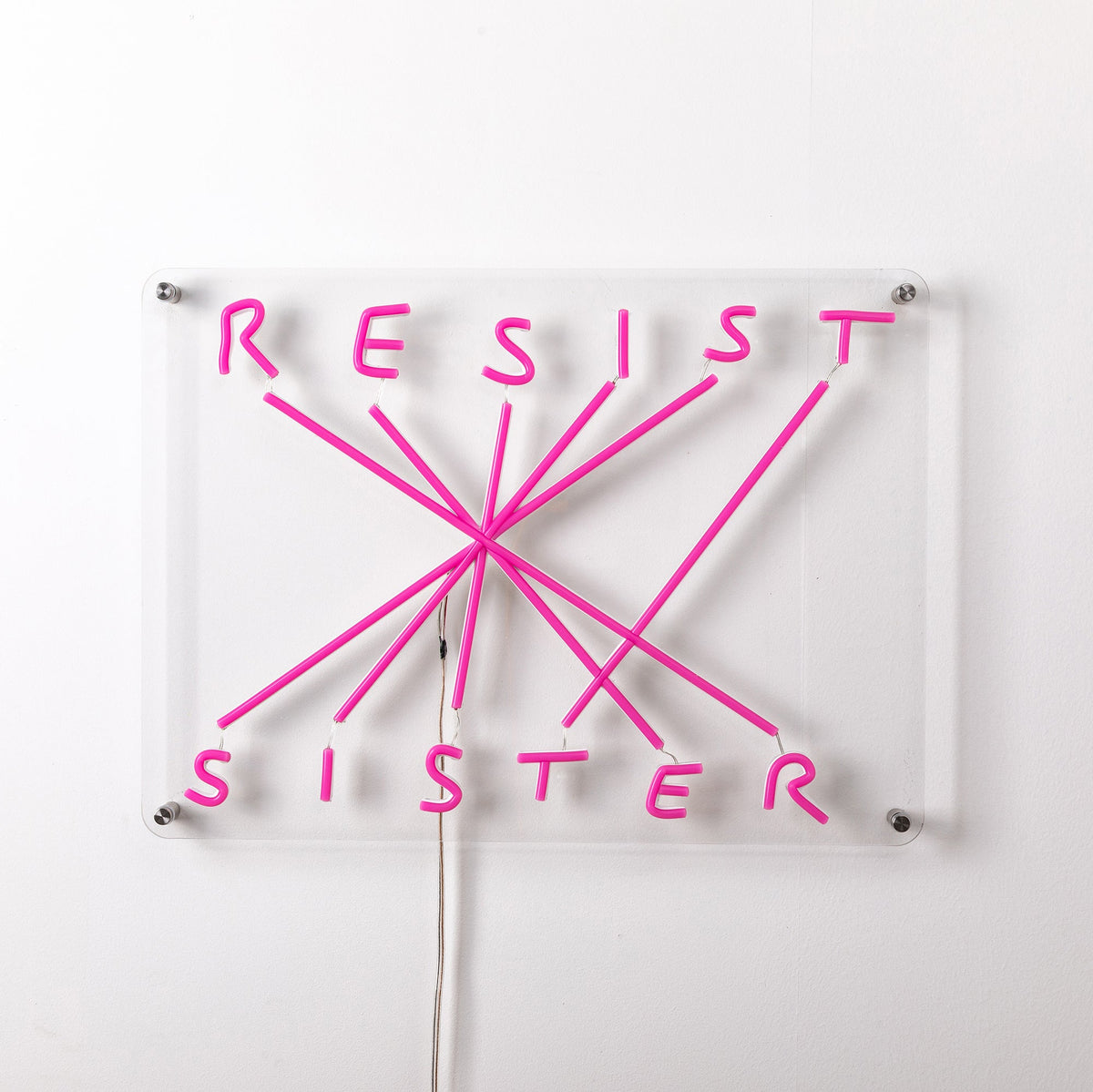 Enseigne lumineuse Resist Sister de Nico Vascellari - Seletti-vue 5-The Woods Gallery