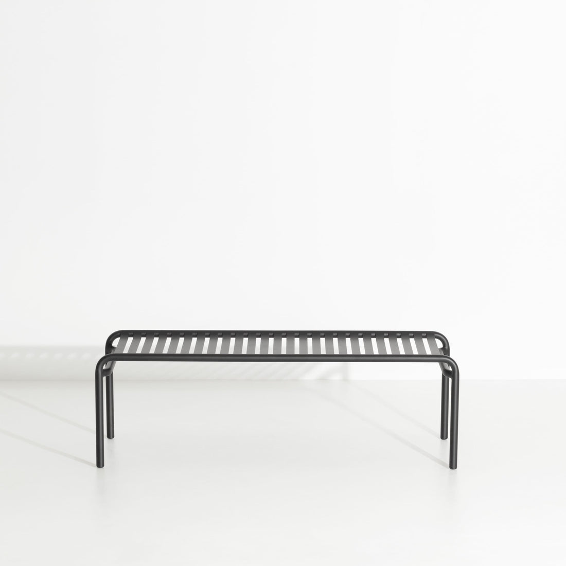 Table basse longue Week-End de Studio Brichet-Ziegler - Petite Friture-Noir-The Woods Gallery