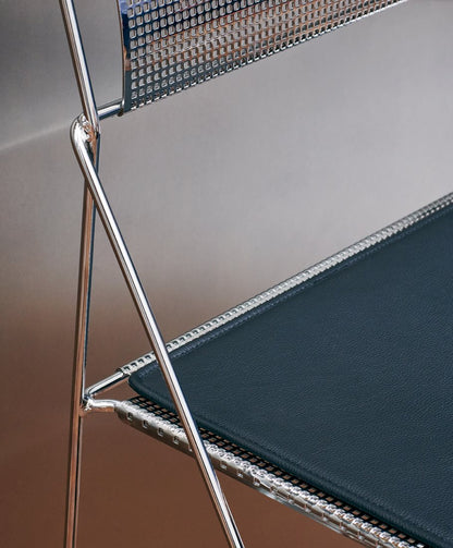 Assise en cuir X-Line de Niels Jørgen Haugesen - Hay