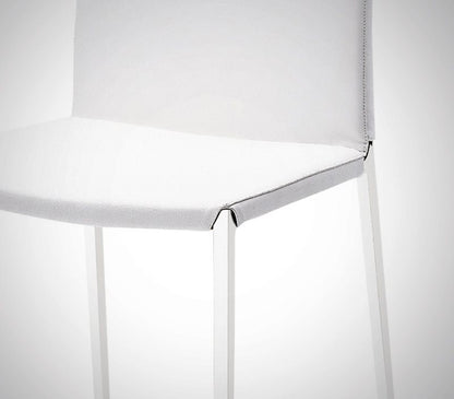 Chaise Lialta 2082 de Roberto Barbieri - Zanotta, vue 7