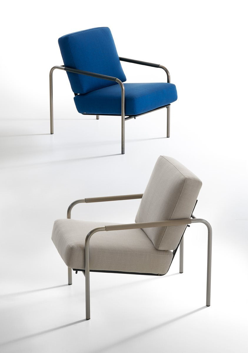 Fauteuil Susanna 852 de Gabriele Mucchi - Zanotta, vue 1 - Zanotta