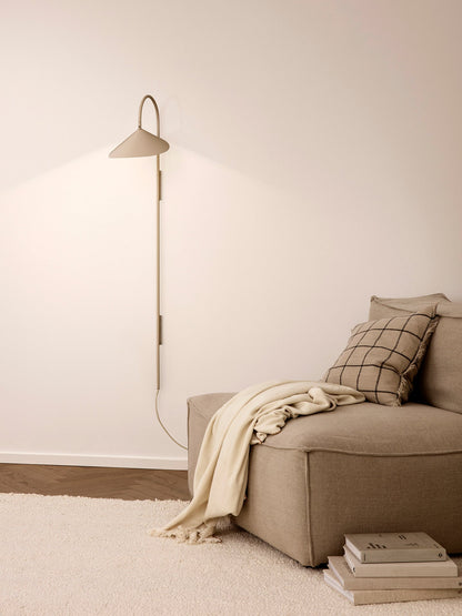 Applique murale tall Arum - Ferm Living-Noir-The Woods Gallery