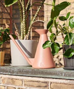 Arrosoir Watering Can 2 L Terracotta ou gris - Hay-Gris clair-The Woods Gallery