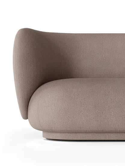 Canapé 4 places Rico Brushed de Trine Andersen - Ferm Living-Sable-The Woods Gallery