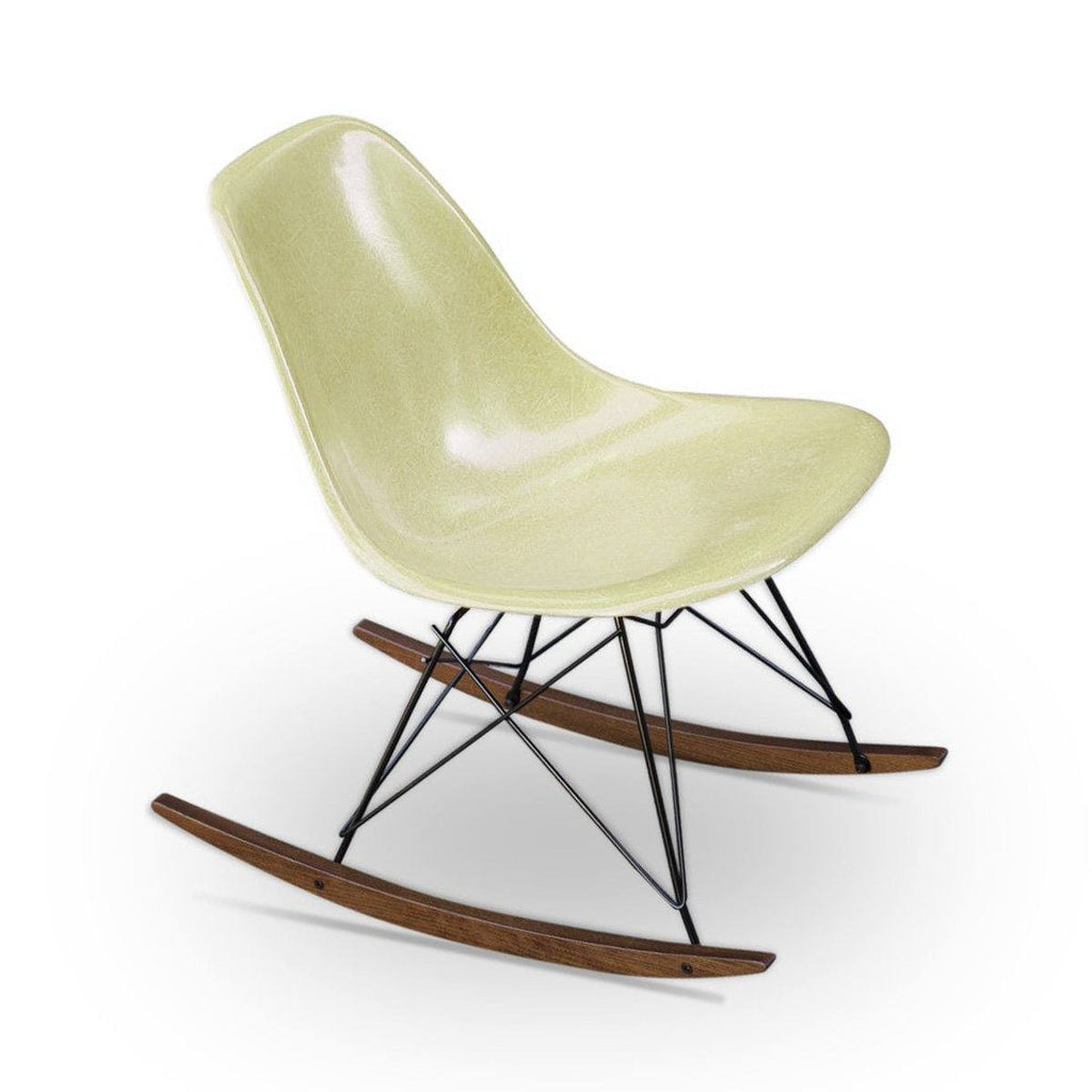 Chaise DSW Lemon Yellow de Charles & Ray Eames - Herman Miller - Vintage-RAR - Piètement Rocking chair Noir/Noyer-The Woods Gallery