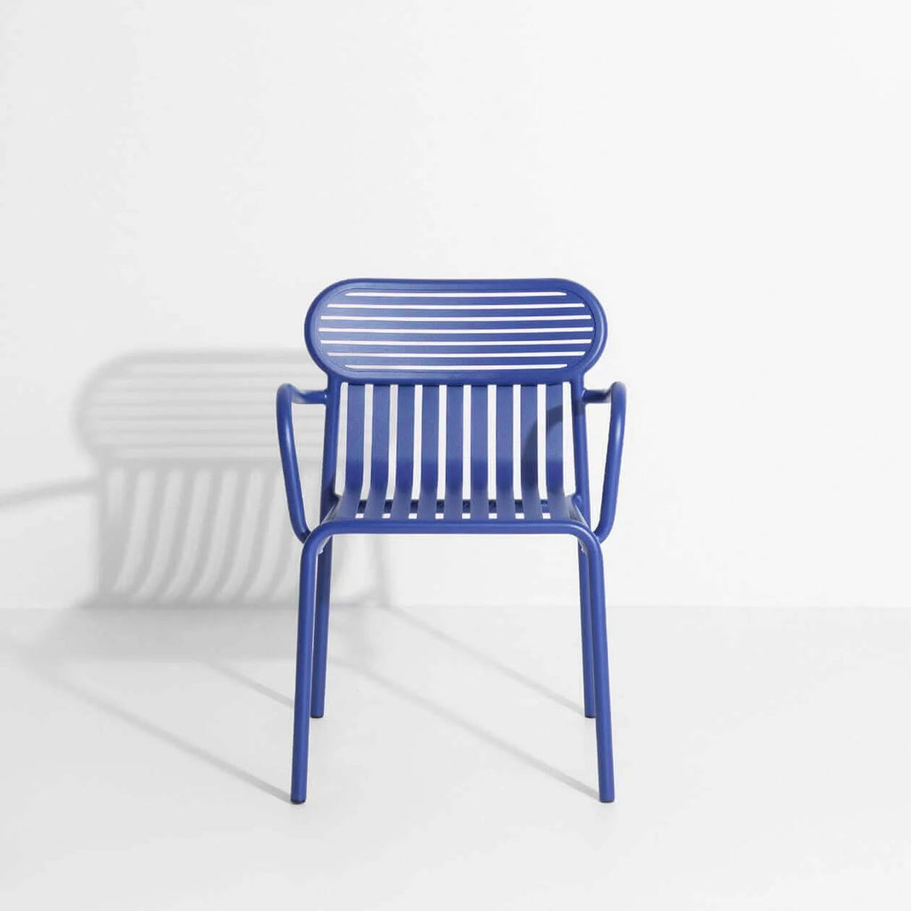 Chaise de jardin avec accoudoirs Week-End - Petite Friture-Bleu-The Woods Gallery