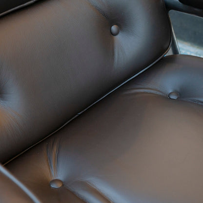 Fauteuil Lobby Chair Marron de Charles &amp; Ray Eames - Vitra - Vintage-The Woods Gallery