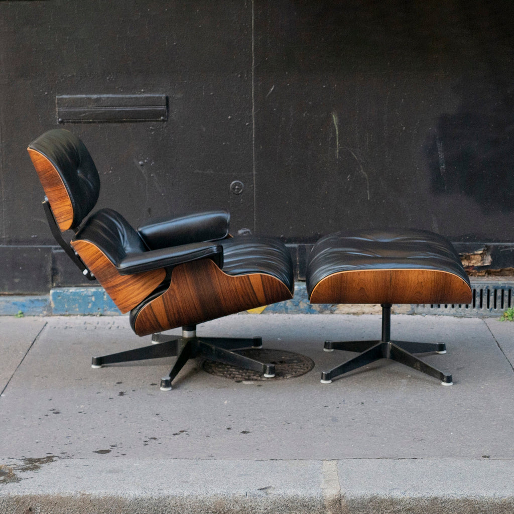 Fauteuil Lounge Chair Noir de Charles & Ray Eames - Vitra - Vintage-The Woods Gallery