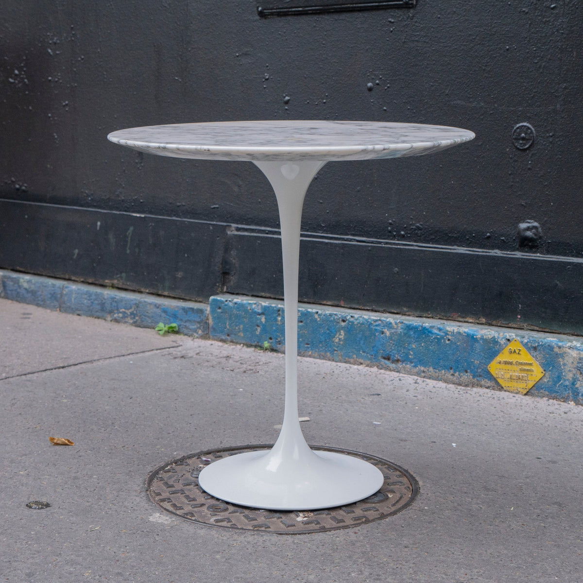 Guéridon Tulip en marbre Calacatta de Eero Saarinen - Ø 51 cm - Knoll - Vintage-The Woods Gallery