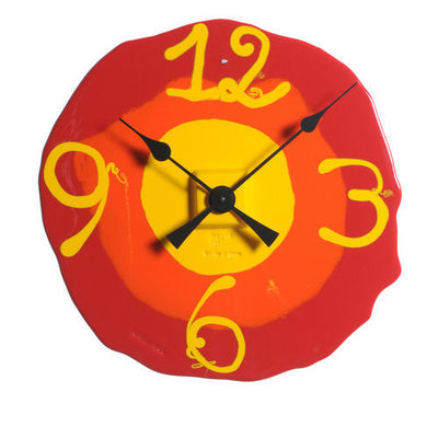 Horloge murale en résine Watch Me L de Gaetano Pesce - Fish Design-The Woods Gallery