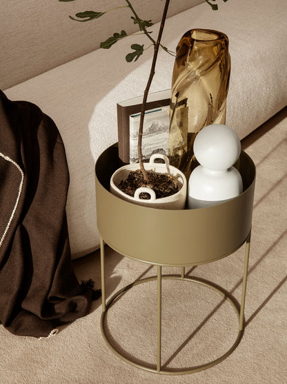 Jardinière Plant Box Round de Trine Andersen - Ferm Living-Noir-The Woods Gallery
