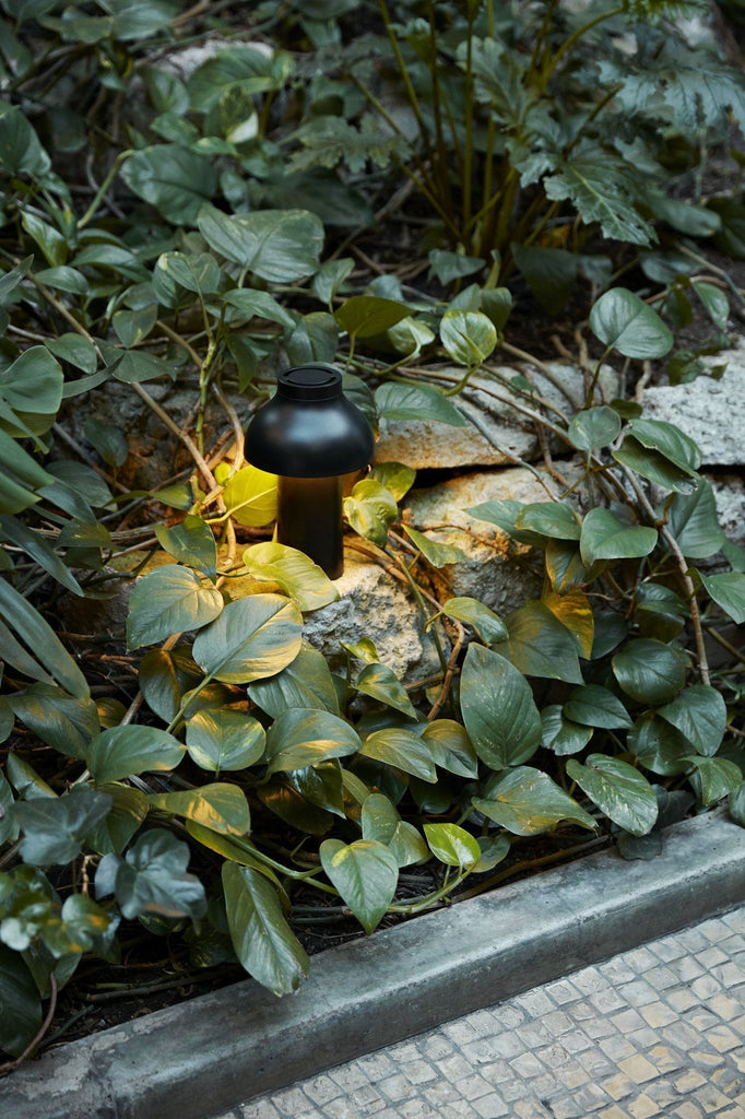 Lampe PC Portable de Pierre Charpin - Hay-Soft black-The Woods Gallery