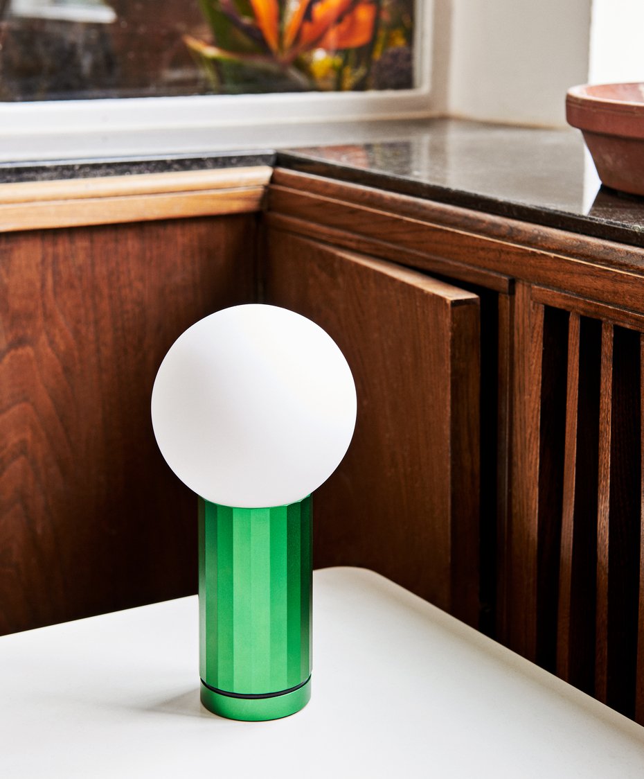 Lampe Turn On de Joel Hoff - Hay-Gris-The Woods Gallery