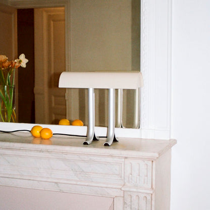 Lampe de table Anagram - Hay-Blanc-The Woods Gallery