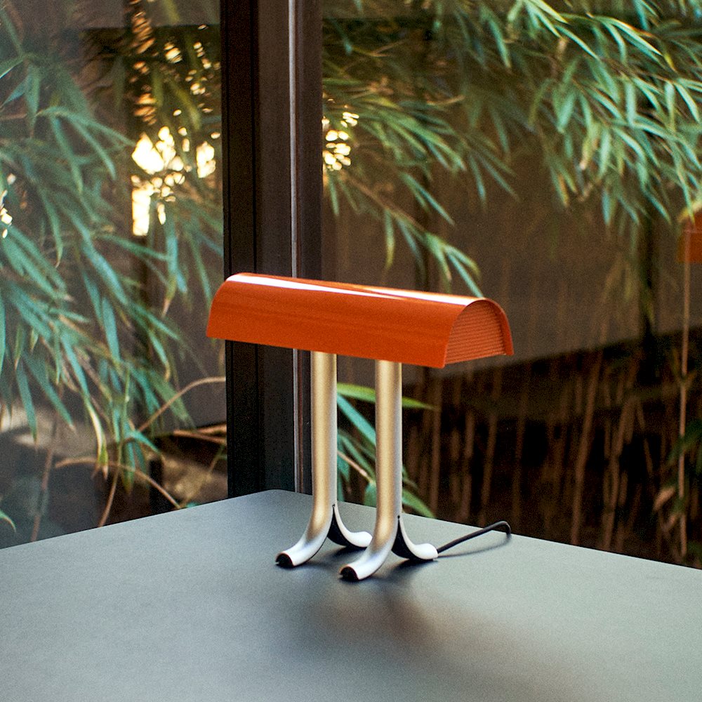 Lampe de table Anagram - Hay-Blanc-The Woods Gallery
