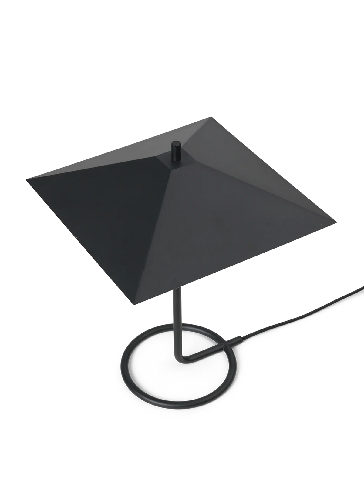 Lampe de table Filo - Ferm Living-Noir-The Woods Gallery