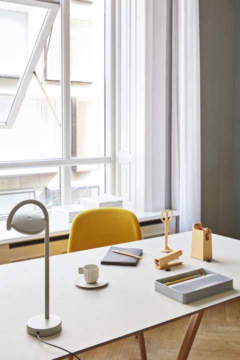 Lampe de table Marselis de Kashkash - Hay-Blanc-The Woods Gallery