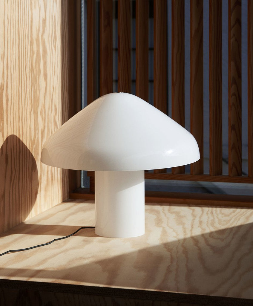 Lampe de table Pao Glass de Naoto Fukasawa - Hay-The Woods Gallery