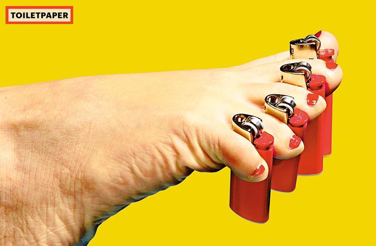 Magazine N°10 de ToiletPaper-The Woods Gallery