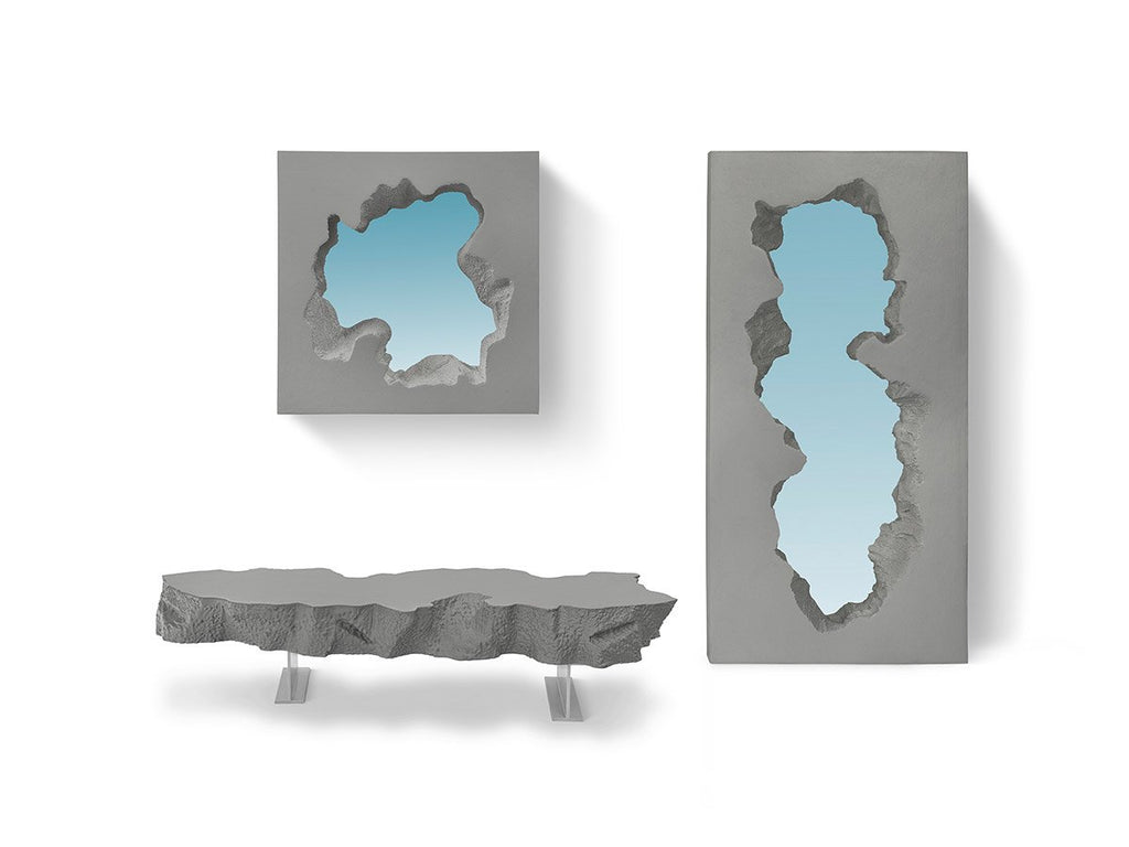 Miroir Broken Mirror Gris en polyuréthane de Snarkitecture - Gufram-The Woods Gallery