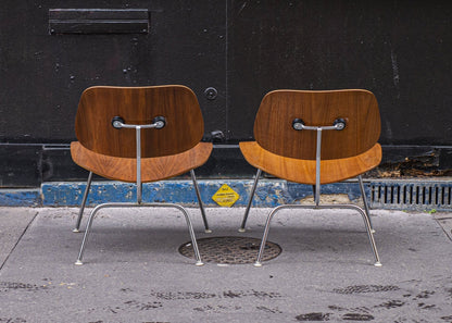 Paire de chaise LCM en noyer de Charles &amp; Ray Eames - Herman Miller - Vintage-The Woods Gallery