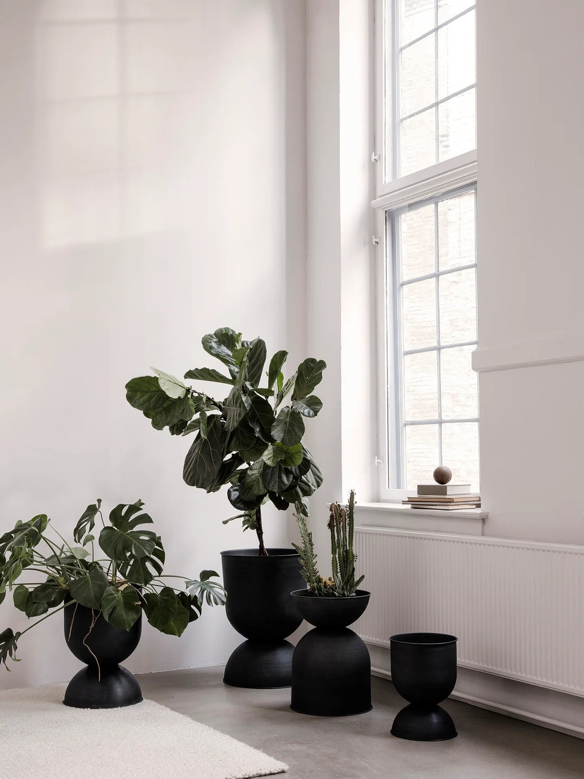 Pot de fleurs Hourglass - Ferm Living-XS-The Woods Gallery