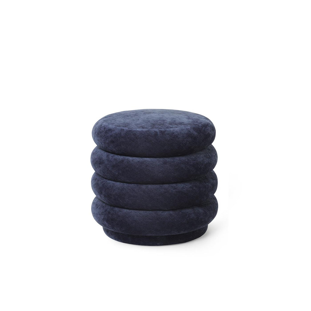 Pouf Rond Faded Velvet de Trine Andersen - Ferm Living-Velours Ocean-The Woods Gallery