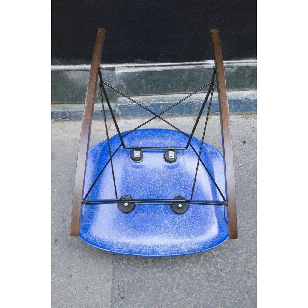 Rocking chair Ultramarine de Charles & Ray Eames - Herman Miller - Vintage-The Woods Gallery