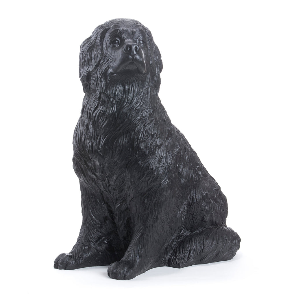 Sculpture Russ, le chien de Wagner - Ottmar Hörl-Noir-Non signé-The Woods Gallery