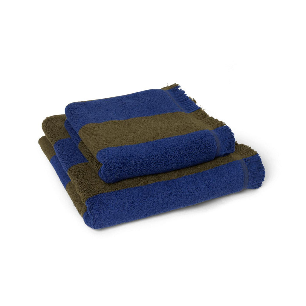 Serviette de toilette Alee Hand Towel - Ferm Living-Olive / Bleu vif-The Woods Gallery