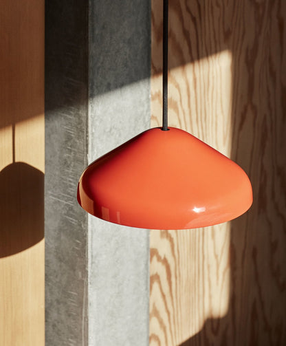 Suspension Pao Steel de Naoto Fukasawa - Hay-Noir-S-The Woods Gallery
