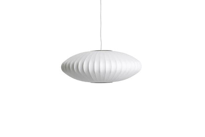 Suspension "Saucer Bubble Pendant" de George Nelson - Hay-suspension vue de trois quarts sur fond blanc-The Woods Gallery