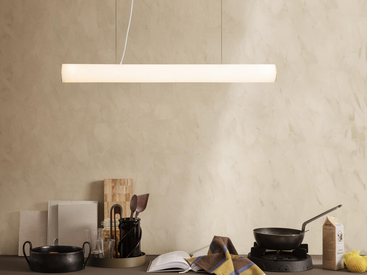Suspension Vuelta de Trine Andersen - Ferm Living-Blanc-Laiton-Ø 8,4 x H 100 cm-The Woods Gallery