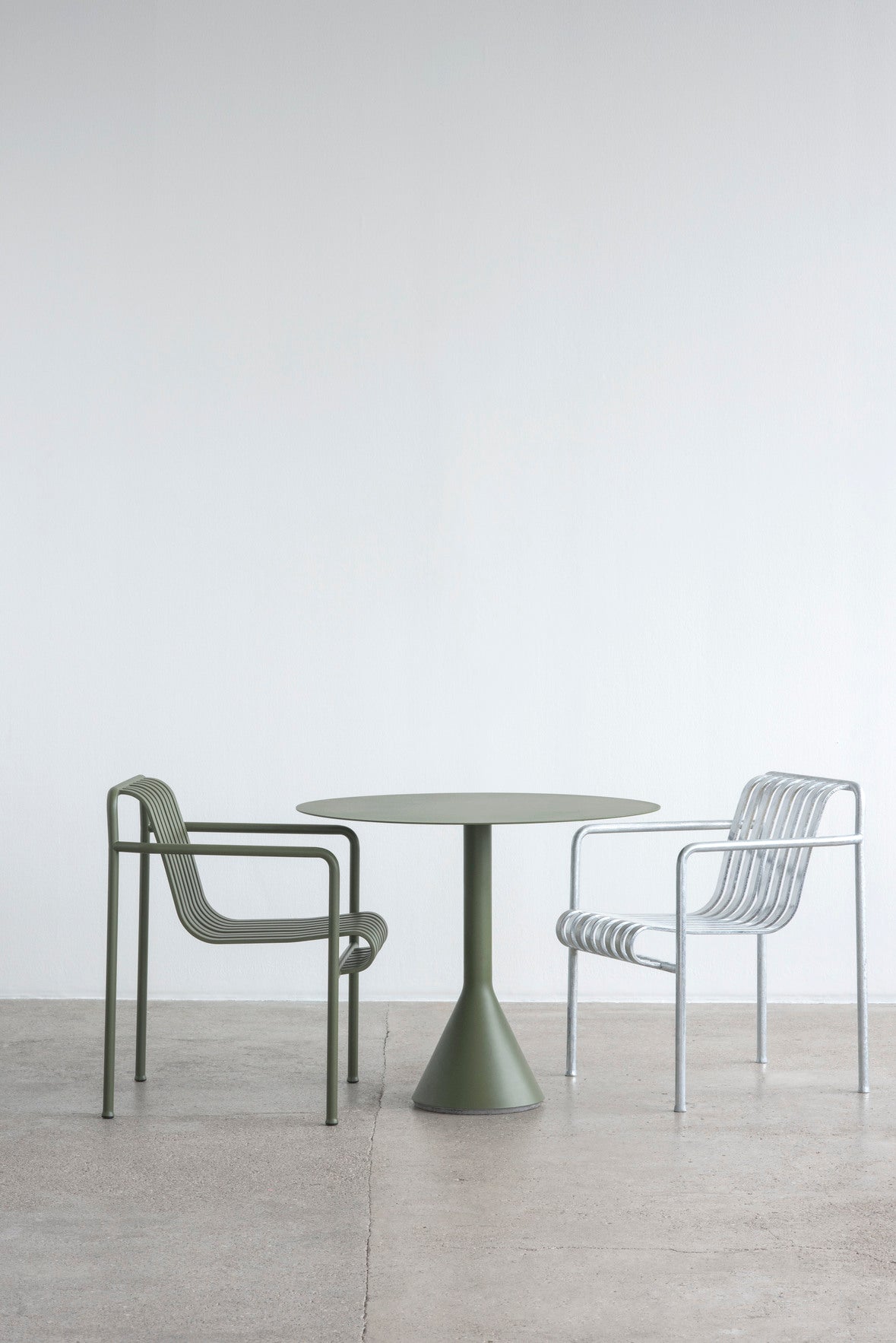 Table conique Palissade ronde Ø 90 cm - Hay-vue studio 2-The Woods Gallery