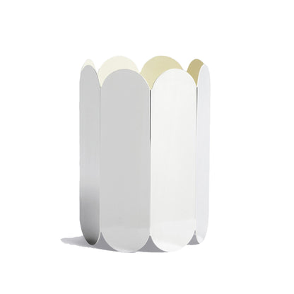 Vase Arcs - Hay-vue de trois quarts sur fond blanc-The Woods Gallery