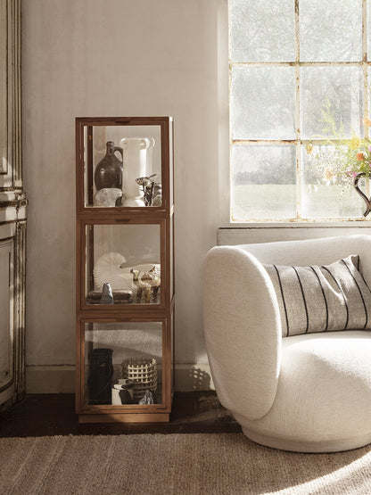 Vitrine Miru Glass de Trine Andersen - Ferm Living-Chêne teinté-The Woods Gallery